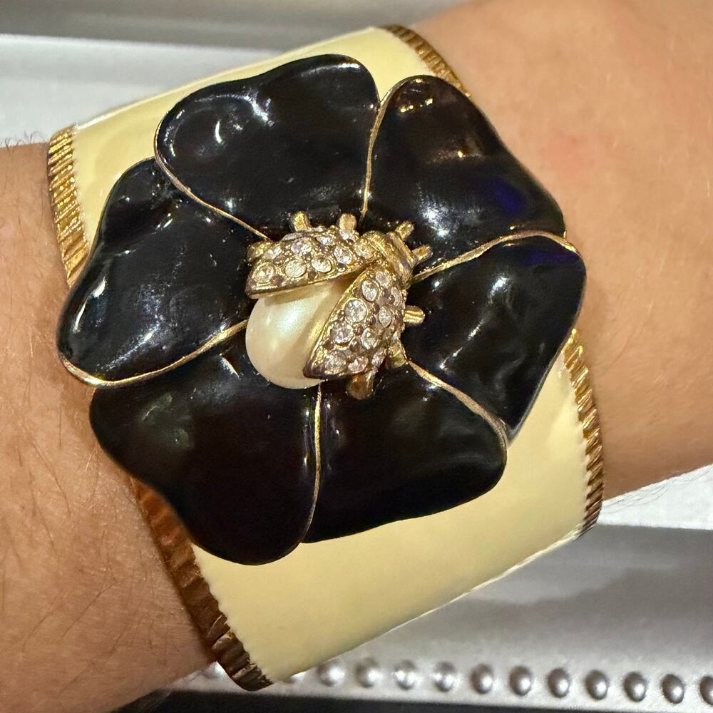 Stella & Dot Retired Kelly Ladybug Flower Enamel Cuff Bracelet Glam Cottage